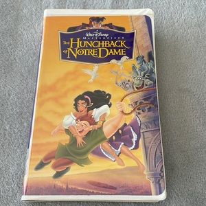 Walt Disney’s The Hunchback of Notre Dame VHS Masterpiece Collection.